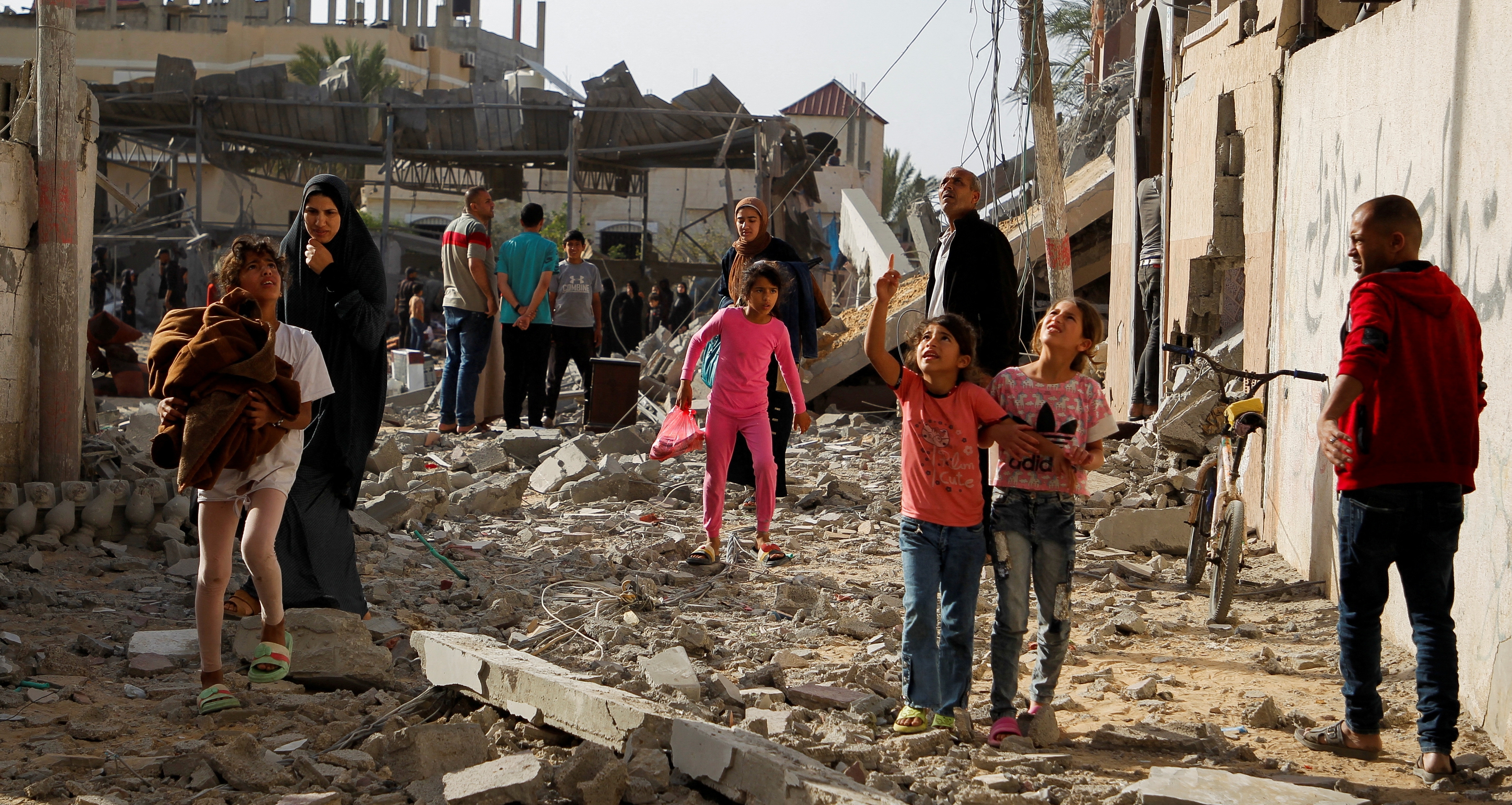 Verwoeste wijk in Gaza - 2024