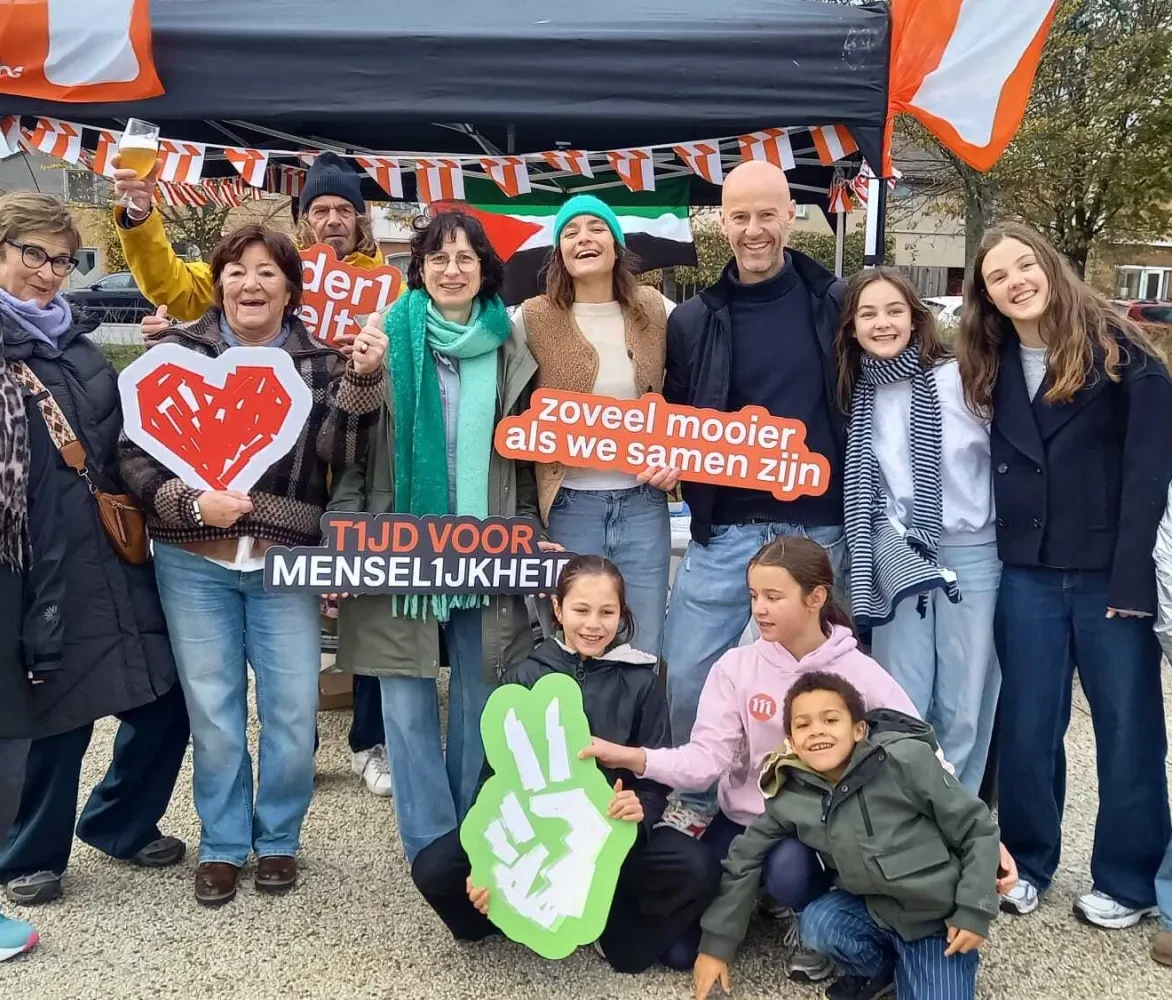 Photo de groupe des employés lors d'une promenade à Zeebrugge