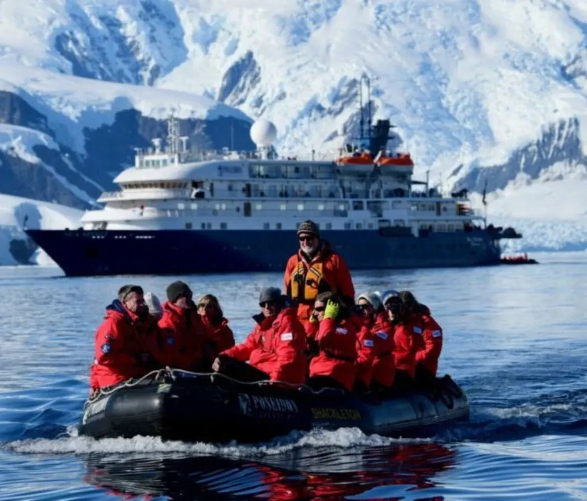asteria-expeditions-antarctica-02-2025-02-28-135820-runl_7ab6.jpg