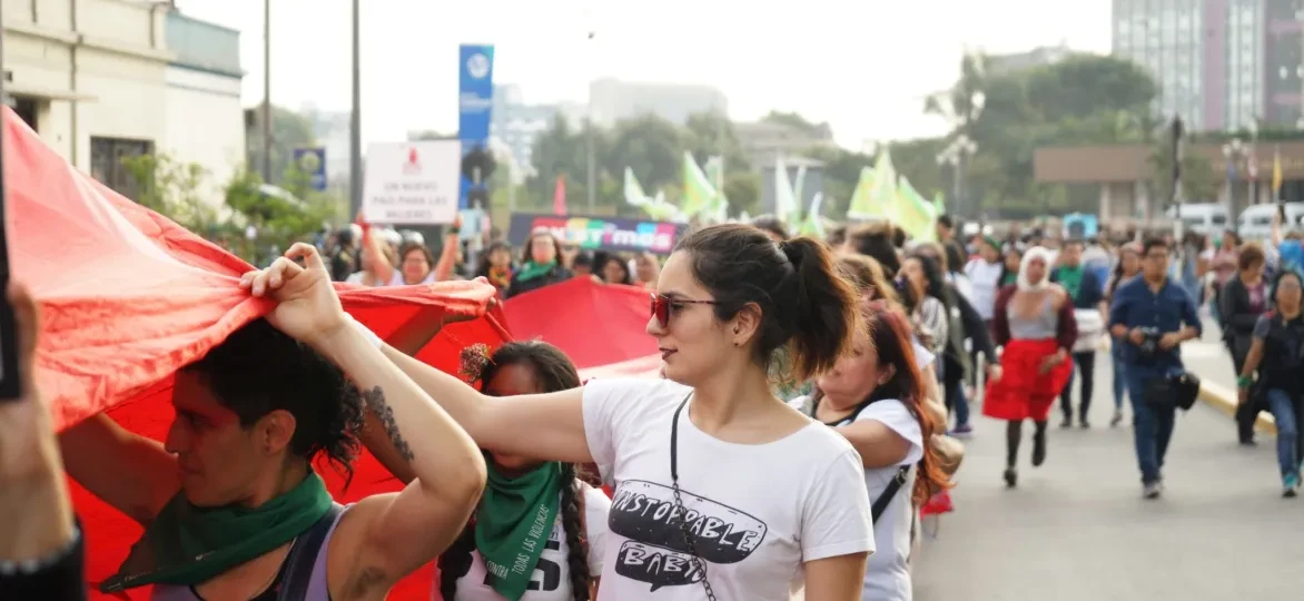 Protest voor meer vrouwenrechten in Peru