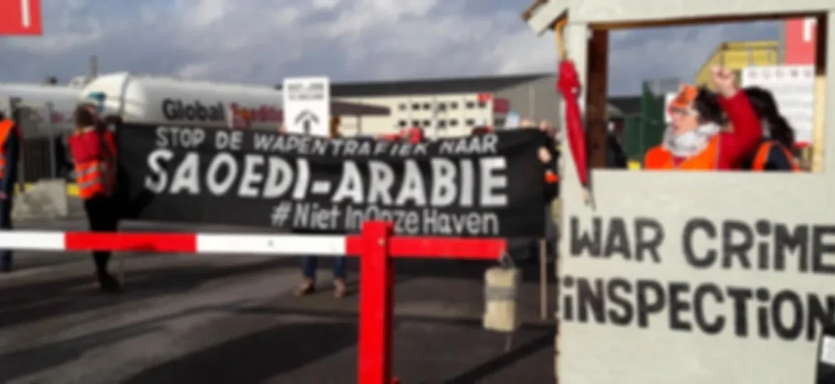 Protest tegen wapenhandel in de Haven van Antwerpen