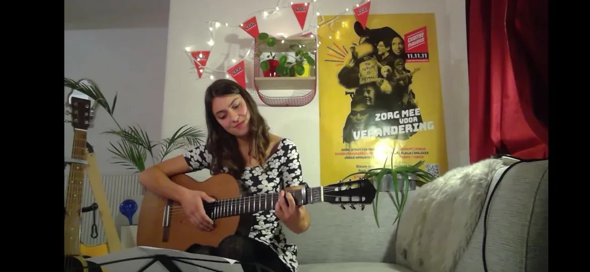 Online concert Esther