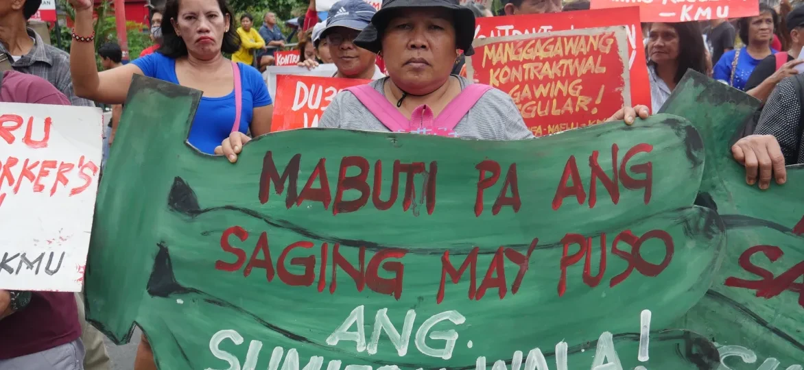 Filipijnse vrouw protesteert tegen Sumifru