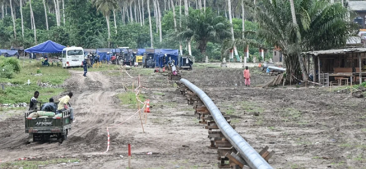 Aanleg van pijpleidingen voor gasvervoer voor de Azito centrale