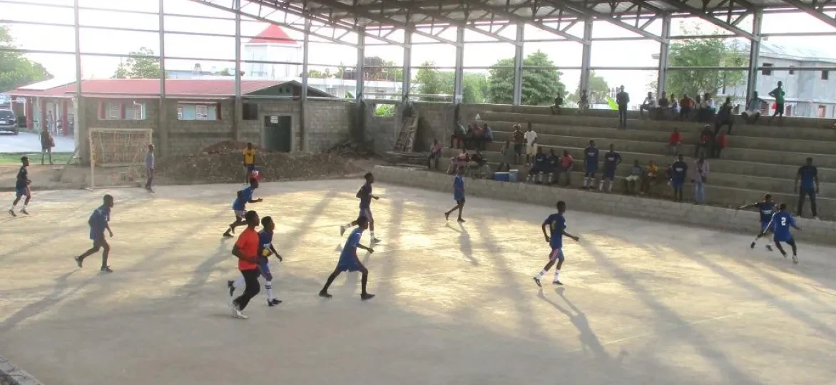 Sporthal in Haïti gebouwd door Ayiti Cheri