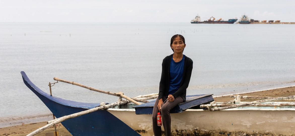 Alayma uit Palawan op een boot.