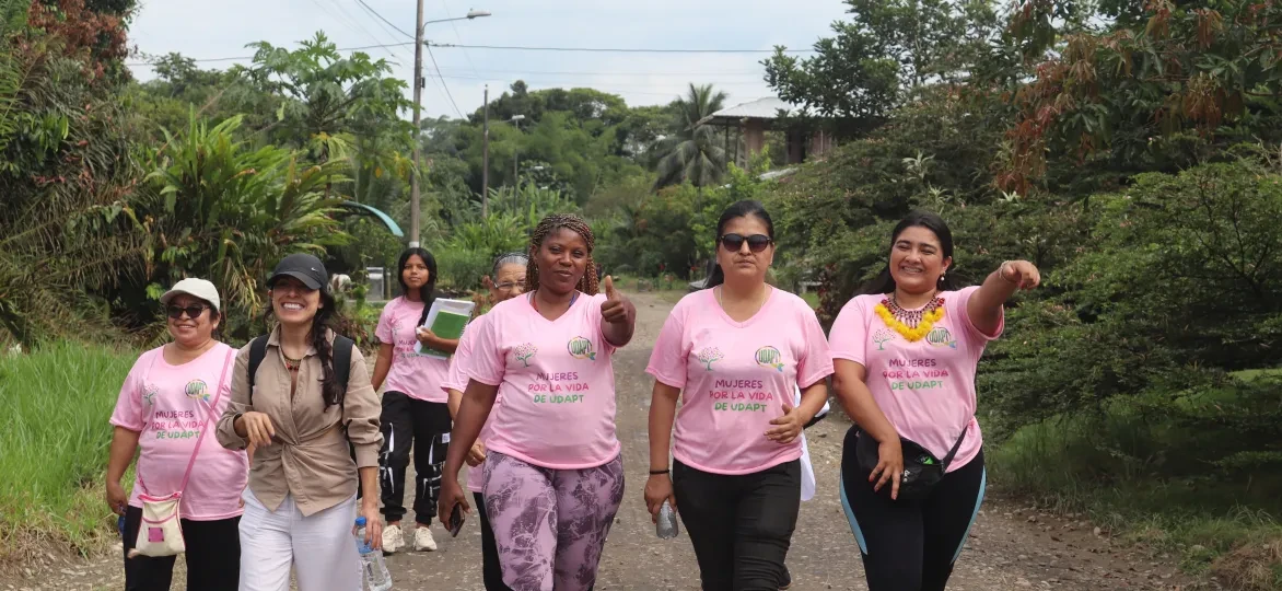 Groepsfoto Mujeres por la vida in Ecuador