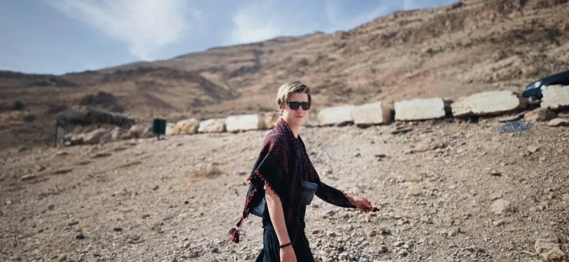 Andrey X in de Westelijke Jordaanoever