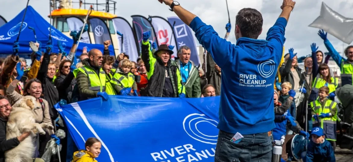 4de Pijler River Cleanup - onbegrensde krachten