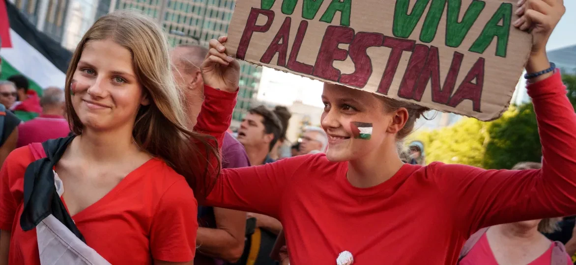 Rode lijn manifestatie