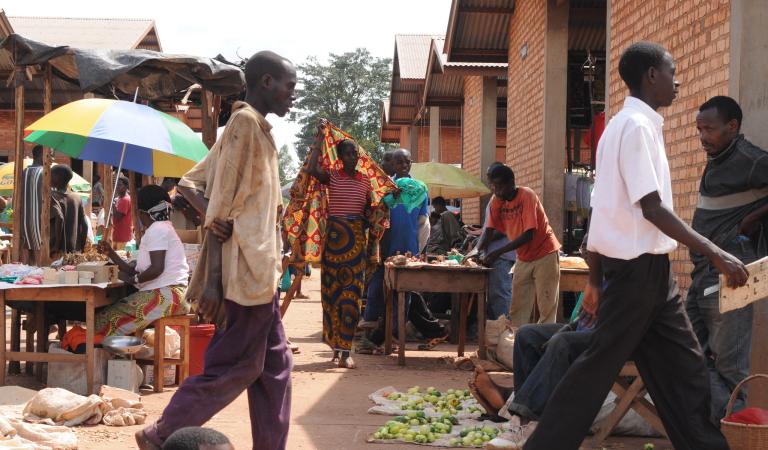 Kleine winkeltjes in Burundi