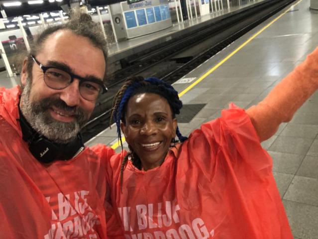 Klaar voor de klimaatmars in Brussel - metrostation