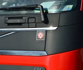 Arms free truck