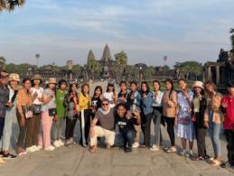 Met de beursstudenten (jaar 2023) bij Angkor Wat