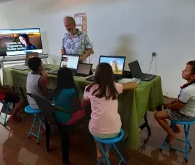 gebruik van internet als educatief materiaal en online voordelen