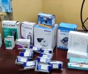 4de Pijler DAPI Brugge doneert medisch materiaal