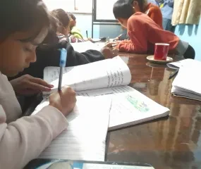 Een leeromgeving die ze thuis niet hebben.