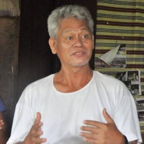Op 1 september 2015 werd Emerito Samarca, directeur van Alcadev (partner van Solidagro) vermoord, samen met twee lokale inheemse leiders. De daders behoren tot een paramilitaire groep, die op zijn minst gedoogd, zoniet gesteund, wordt door het reguliere Filipijnse leger. Het motief was het verzet van de inheemsen tegen de plannen van een groot mijnbedrijf. Tot op heden werd niemand gearresteerd.