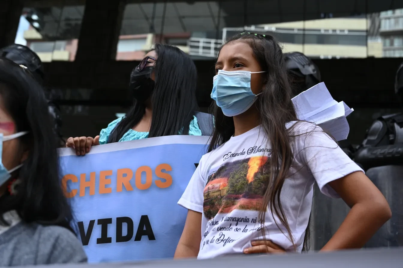 Leonela tijdens een protestmars in Quito