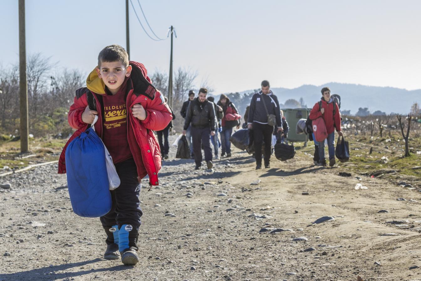 Syriërs op weg naar Europa in Gevgelija - Noord-Macedonië