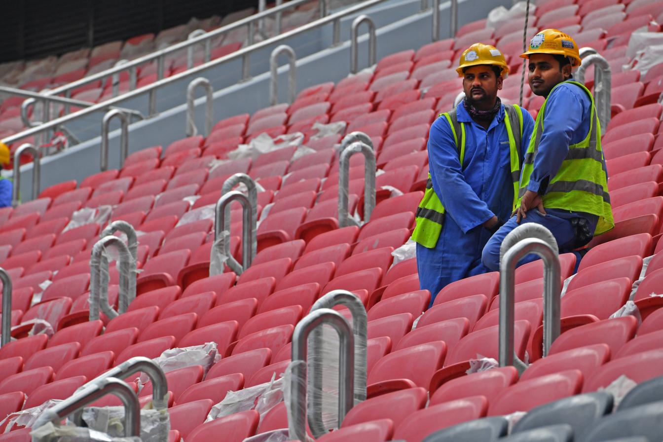 WK Qatar arbeiders in stadion