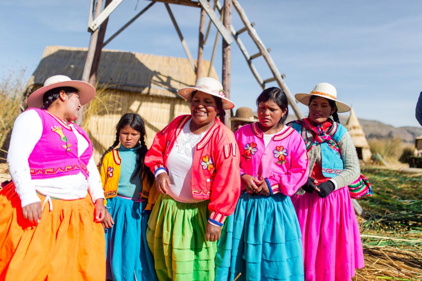 Inheemse vrouwen van het Titicacameer
