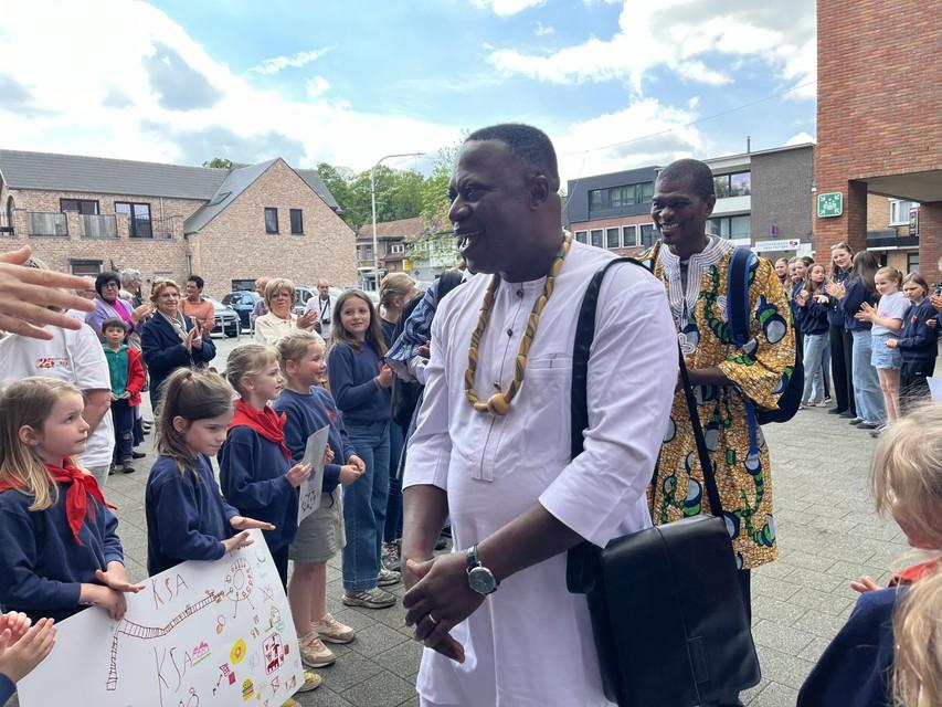 Togolese gasten krijgen een warm welkom in Oostmalle - foto KMA - Nieuwsblad