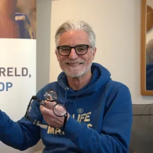 Eyes For The World - Koen Van Pottelbergh