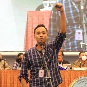 Zenzi Suhadi - Whali