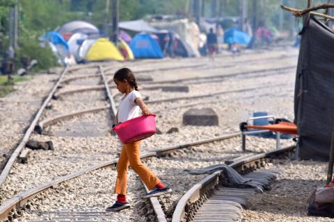 De Griekse vluchtelingenkampen zijn overbevolkt, een corona-uitbraak kan rampzalig zijn
