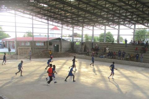 Sporthal in Haïti gebouwd door Ayiti Cheri