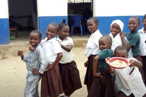 Kinderen op school van Vrienden van Afrika