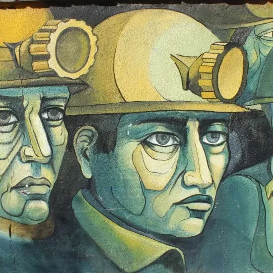 Mural painting on the walls of a former tin smelter in Oruro (Bolivia) © Silke Ronsse / CATAPA