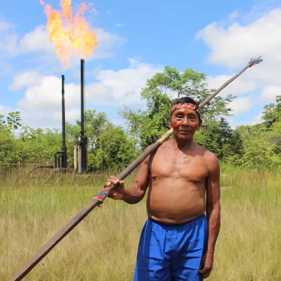 Gasfakkels in het Amazonegebied