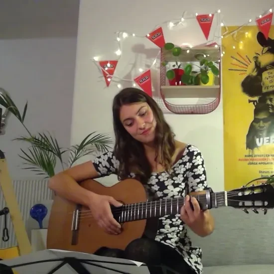 Online concert Esther