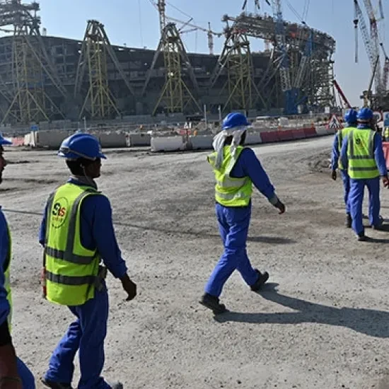 Bouw van voetbalstadion in Qatar