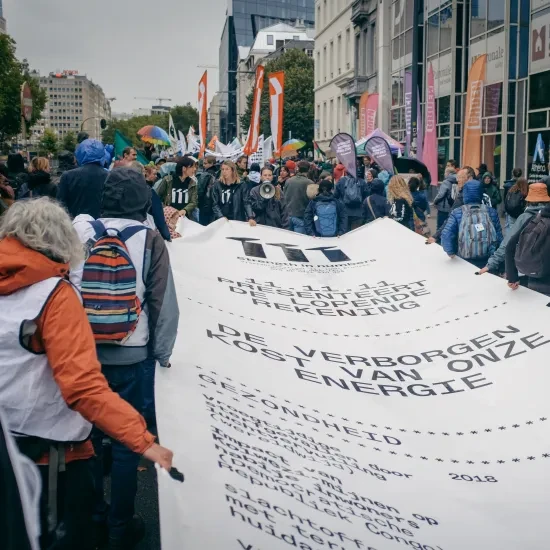 11.11.11 presenteert de 50-meter lange rekening voor onze energie